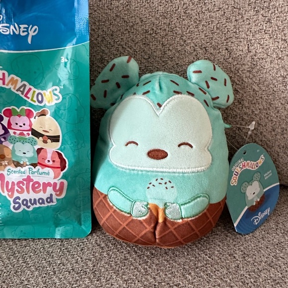 New 5" Disney Scented Mystery Bag Mickey Mouse Squishmallow - Picture 5 of 5